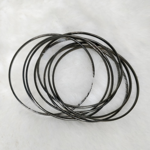 Multiple connected bangles bracelet - Picture 3 of 5